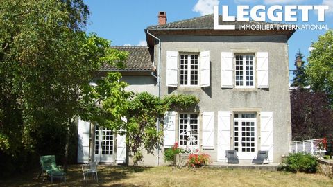 A10390 - Sitting in a nice village with all amenities in the Périgord Limousin regional natural park Beautiful property which has kept the charm of history. Information about risks to which this property is exposed is available on the Géorisques webs...