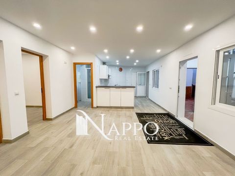 Nappo Real Estate offers for sale IN EXCLUSIVE this completely refurbished semi-detached house in Coll d'en Rabassa. In the first pictures you can see how this magnificent property could look like.The semi-detached house is delivered completely refur...