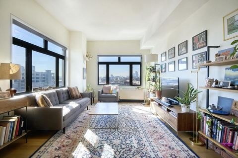 With both South and East exposures, 6I is a sun-filled 2 bedroom/2 bathroom condominium offering open views of lower Manhattan. The functional layout, clean lines and quality details showcase this modern home: a true entrance foyer with large coat cl...