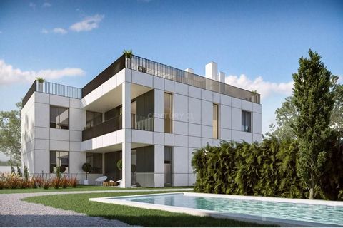 Land for development, with architectural project in the final phase of approval by the Cascais City Council.The project presented aims to build two buildings of two floors above the sun and an underground one for parking the vehicles. Total land area...
