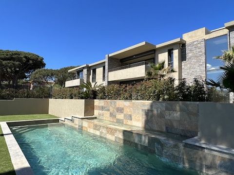 At the gates of the city on the seafront , in a residential area facing a sandy beach , 'Les Santolines ' , an exceptional , exclusive and exclusive residence in Sainte-Maxime . 'Les Santolines' , a residence of only 8 spacious apartments offering a ...
