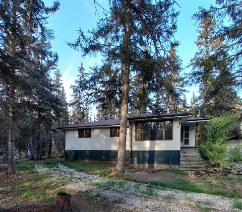 Superb 3 Bed House For Sale In Hay River Canada Esales Property ID: es5554088 Property Location 39 Lakeshore Drive Hay River Northwest Territories X0E 0R9 Canada Property Details Unveiling a Waterfront Oasis: Your Hay River Escape Awaits Calling all ...