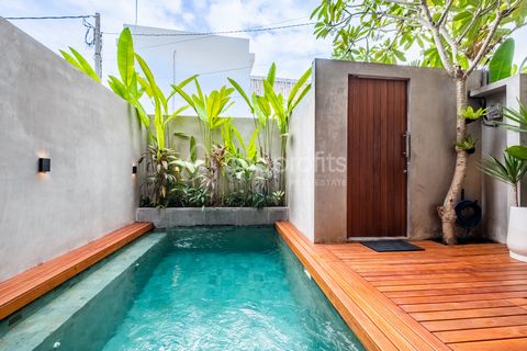 Situated in the sought-after area of Kayu Tulang/Batu Bolong, this 1-bedroom villa presents a promising investment opportunity for those looking to enter the property market or expand their portfolio. The property is strategically located, offering e...