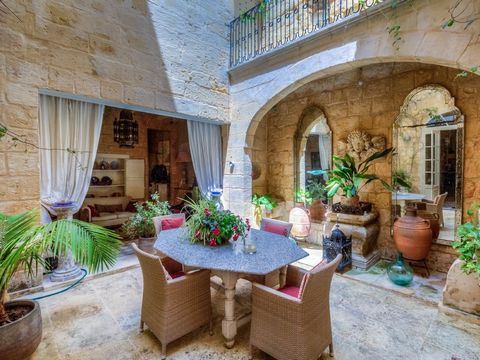 A unique Townhouse located within easy access to luxury super yacht Vittoriosa marina in Grand harbour. This 200 year old exquisite townhouse has been meticulously renovated and remodelled for the 21st century living and features five bedrooms all en...