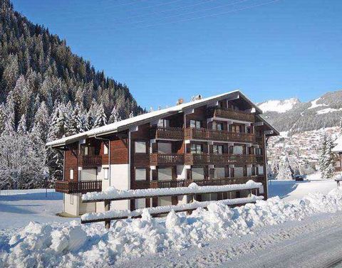 A two bedroomed third floor apartment in Chatel Linga. This 41m2 apartment includes an additional 6m2 that is below 1.8m in height. It consists of an entrance, living room with kitchenette area and access to the South-East facing balcony, 2 bedrooms,...