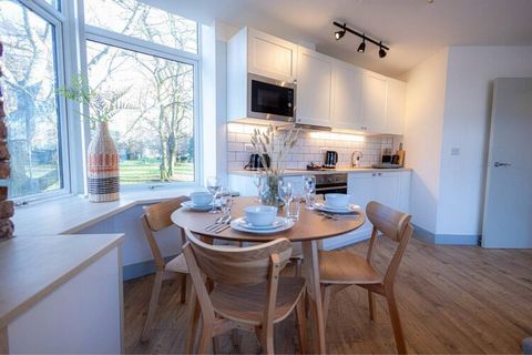 Welcome to Sojo Stay Eccles, your cozy retreat in the heart of Eccles! Our 1-bedroom apartment offers a stylish and comfortable stay for up to 4 guests. Thoughtfully designed with modern amenities, including a fully equipped kitchen and inviting livi...
