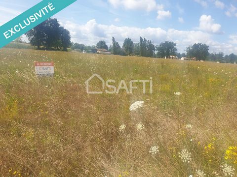 Beautiful building land ideally located which can be converted into a pavilion or business (service station, supermarket, car dealership, notary office, etc.................... located in a artisanal area in development. To have!!