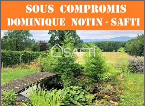 Building land of 670 m² excluding subdivision Unobstructed and panoramic view in Val de Saône Beautiful building land located in the popular Val de Saône area with a panoramic view of the Monts du Beaujolais, East/West exposure Located 10 minutes fro...