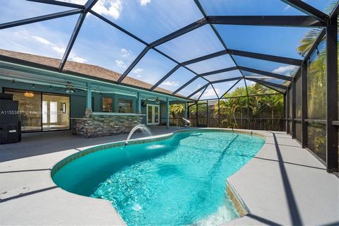 Beautiful 3 bedroom plus den (could be 4th bedroom) with a split floorpan, pool and spacious 2 car garage. Nestled in the heart of Port St Lucie conveniently close to Turnpike (2.9 mi), I95 (6.1 mi), US1 (2.5 mi), Jensen Mall (6 mi), Jensen Beach (11...