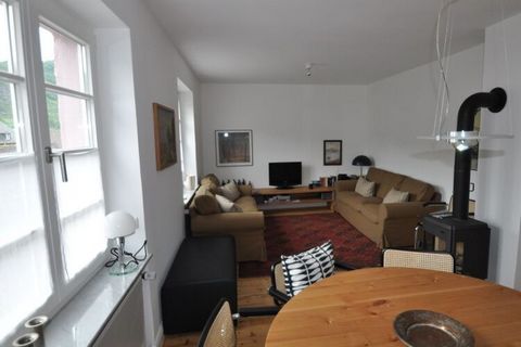 Holiday home with large kitchen-living room, 4 bedrooms, 2 bathrooms, balcony, terrace, garden, 2 garages Ideal for families and friends, dogs welcome.