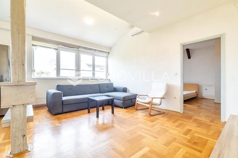 A comfortable two-room apartment of 56 m2 located on the 3rd floor of a well-maintained building. It consists of a hallway, a living room with a kitchen, a bedroom and a bathroom. He owns a storage room in the building across the street. The apartmen...