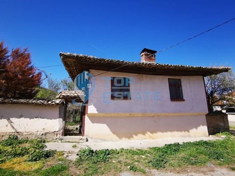 Top Estate Real Estate offers you a house with internal bathroom and toilet in the village of Kesarevo, Veliko Tarnovo region. The living area of the property is 80 sq.m. and the rooms are divided into two levels, the first level consists of a baseme...