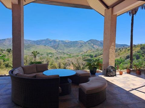 On its hillside, Casa La Paz opens its doors to a breathtaking panorama of the surrounding mountains and valley. A well-kept path leads you to this elegant home. Overlooking the back of the house, a parking area welcomes you. A few steps further and ...