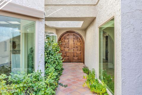 AMAZING BILTMORE GATES REMODEL with the absolute BEST VIEWS of the GOLF COURSE & MTNS!!! On the FAIRWAY of the award winning LINKS GOLF COURSE in the heart of the fabulous Biltmore. VIEWS from the pebble tec lap POOL and expansive PATIO with brand ne...