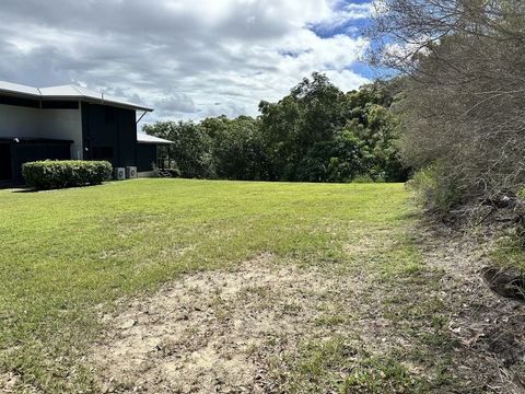 This flat 478 sqm block of land is being offered for sale either on its own or with the 4 Bedroom house adjacent to it. Being part of the Tangalooma Resort it is on a 140 year lease and all services are supplied to the block. Nautilus Drive is an exc...