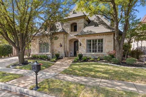 Exceptional residence in prestigious gated Stonebriar Park Community, walking distance from the Stars, close to Legacy West and Hwy 121. Custom Kirlin estate with $150,000 upgrades. Premium corner lot with views of lake. Backyard oasis with large poo...