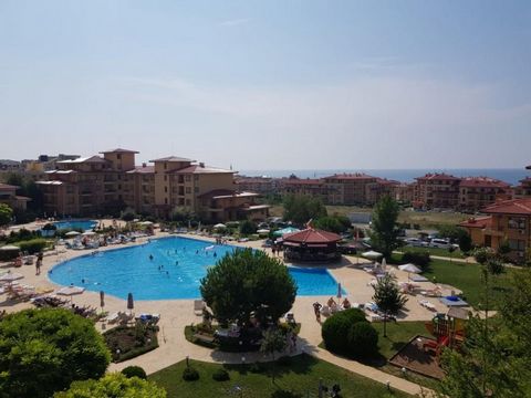 Spacious 2 BED 2 BATH apartment with preferred location in the quiet area between the sea resorts Sunny Beach and St. Vlas - a combination of tranquility and easy access to the beach in Sveti Vlas (200 meters), just 15 minutes walk from the center of...