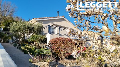 A26833CLE34 - In the heart of the magnificent Haut-Languedoc Regional Natural Park, 10 minutes from Olargues. If you love nature and are looking for optimum comfort, come and discover this recently built house with an exceptional view! Built in 2016,...