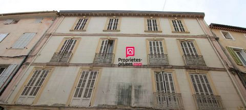 Var - 83170 BRIGNOLES - 900,000 Euros - 1,050 sqm - PRICE DROP - Nicolas JENNY offers you this apartment building in the heart of the city in the DUP zone in the historic center of 1,050 sqm of living space on 4 levels including 2 ground floor shops ...