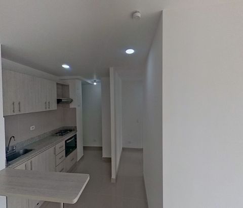 Excelente ubicación en Sabaneta. Venta de apartamento 68 M2. Habitaciones: 3 Baños: 2 Parqueadero: 1 Cuarto útil: 1 Sala-comedor, cocina integral, zona de ropas, unidad completa, doble ascensor. Ideal para quienes busquen estar cerca a todo: Hospital...