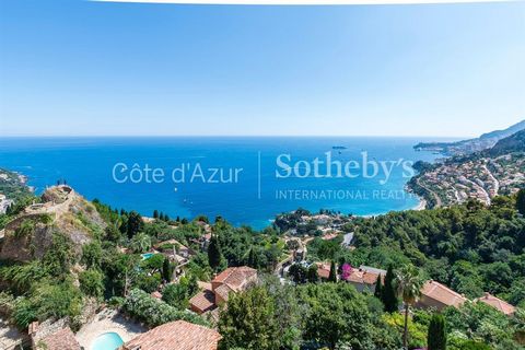 Entdecken Sie Eleganz und Raffinesse in diesem prächtigen Stadthaus in Roquebrune Cap Martin Tauchen Sie ein in Exklusivität und Luxus mit diesem atemberaubenden Triplex-Stadthaus, eingebettet in eine idyllische Umgebung in Roquebrune Cap Martin. Ein...