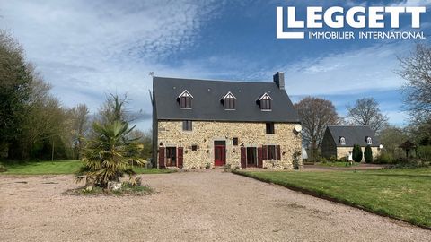 A12760 - Cette superbe propriété comprend une belle maison en pierre de 5 chambres, un gîte privé de 3 chambres, une énorme grange en pierre et un terrain de 26 410 m². Située dans un hameau rural et tranquille, cette propriété idyllique offre un éno...