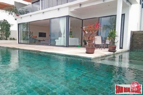 This villa has been designed, built and finished to the highest International standards. Each room has been created for ultimate comfort and function. The ground floor is a modern, open plan living area, flooded with natural light and installed with ...