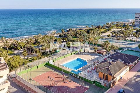 A charming home just 200 meters from the stunning La Mata beach. The enclosed terrace offers beautiful sea views, and the southeast orientation ensures natural light throughout the day. Fully equipped and move-in ready, this property boasts an excell...