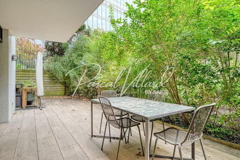 J’ai le plaisir de vous présenter une excellente opportunité d'acquérir un appartement de charme, parfaitement situé rue de la Ferme à Boulogne-Billancourt. Au sein d'un immeuble sécurisé, récent et esthétiquement plaisant construit en 2009, cet appa...