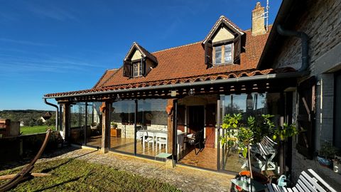 Selection habitat is pleased to present this charming stone house located in a preserved environment on the Limogne causse in Quercy. This beautiful family home of 205 m² will offer you beautiful volumes, pleasant living spaces, a clear view of the c...