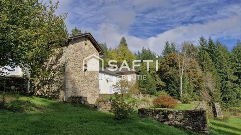 This property, located in the commune of Angles (81260), is a true haven of peace, nestled in the heart of 15 hectares of meadows and woods. It is close to several natural sites, including the lakes of Saints-Peyres and La Raviège, as well as the vil...