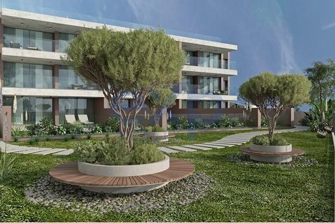 Odkryj luksus i komfort nowych apartamentów UPTOWN LUX w samym sercu miasta Funchal! Strategicznie zlokalizowane w pobliżu wszystkich niezbędnych usług, apartamenty te są idealnym wyborem dla osób poszukujących wyrafinowania i wygody. Nasze apartamen...