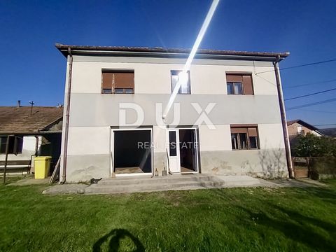 ZAGREB, PARUŽEVINA - dom o powierzchni 196 m² i 2282 m² ogrodu z zalegalizowanymi budynkami! Ten przestronny dom o powierzchni 196 m² oferuje liczne możliwości personalizacji i adaptacji zgodnie z życzeniami przyszłego właściciela. Na parterze znajdu...