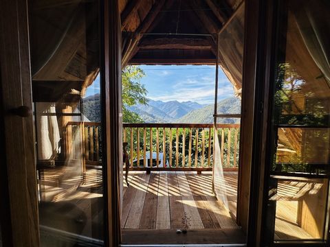 Grange aménagée,potager,verger et vue sur Pyrénées 09800