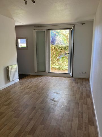 Résidence avec piscine et tennis