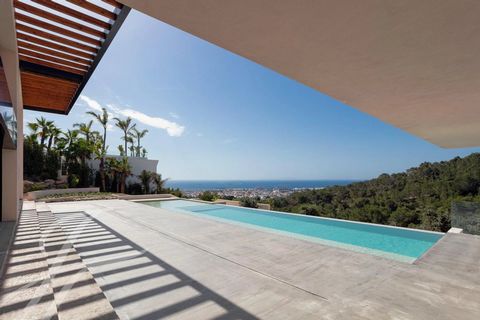 Luxury modern style villa of new construction, in an exclusive neighbourhood close to Ibiza town, magnificent views to the sea and Ibiza town. This contemporary villa was built to the highest quality standards, using only the best materials, with hig...