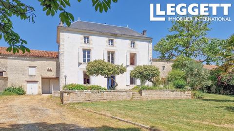 A21745CGL16 - Bordered by the Charente countryside, this magnificent manor house has all the charm and character of houses with a soul and a history. Its old features (parquet flooring, exposed beams, cement tiles) and its comfort (5 possible bedroom...