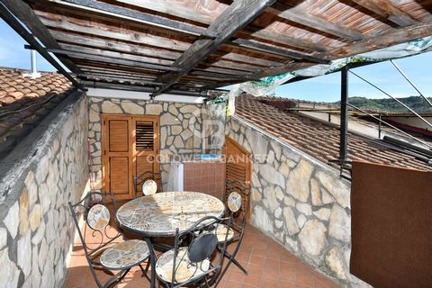 We offer for Sale in Agropoli, more precisely in Madonna del Carmine, renovated attic on the third floor of a small building. The apartment consists of a large living room with kitchenette, two double bedrooms, bathroom and utility room. In addition,...