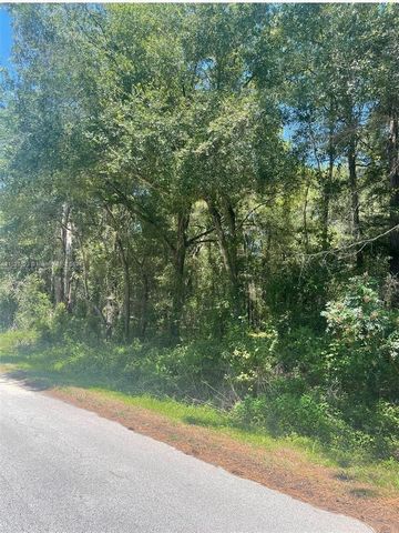 LOCATION!!Dunnellon Land for Sale- 0.92 acres. Great opportunity!! Here is the Residential lot that you are looking for to build your dream home in Dunnellon- Rainbow Acre Subdivision, enjoy this quite Community. Feel free to pass by and see the land...
