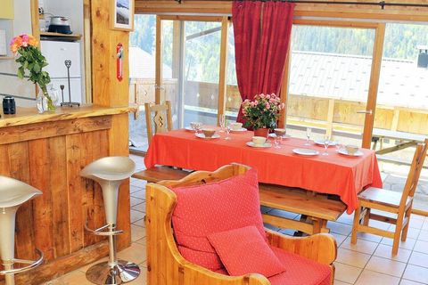 This beautiful chalet in Peisey-Nancroix has 4 bedrooms and is ideal for a small group or families. This chalet has terrace, parking and free WiFi. This chalet is located near Paradiski ski area and the ski lift can be accessed from only 350 m. The n...