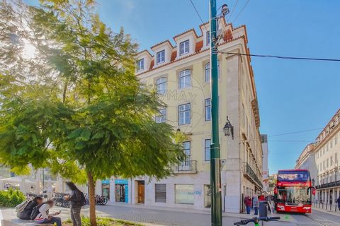 Description Unique Opportunity! Premium location between Cais do Sodré and Praça do Comércio, Lisbon's Prime Area******* Located in the heart of Lisbon, among several tourist attractions in Greater Lisbon, Terreiro do Paço (Praça do Comércio), Mercad...