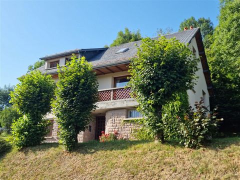 Summary In the quiet countryside, facing south with a panoramic view on the mountains, a beautiful house situated in the heart of the volcanic region of France, near the spa station of La Bourboule ( 1km) , the skiing resort of Le Mont-Dore (4 km) an...