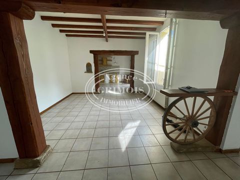 DOUZENS, Village house on one level of 128 m2 with a plot of about 1000 m2 - Living room / Living room with open kitchen of 36 m2 - Three bedrooms between 13, 14 and 15 m2 - Office of 8.4 m2 - Bathroom of 3 m2 - Independent WC - Garage of 38 m2 ASSET...