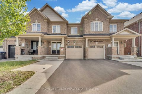 Welcome To This Premium 4+1 Bdrm & 4 Washrm Freehold Townhouse (1900 Sq Ft (2350 W/ Fin Bsmt)) Located In A High Demand Area Of Wanless Dr & Mclaughlin Rd. This Stunning 2017 Built House Offers 9 Feet High Ceiling On Main Floor, Solid Brick Elevation...