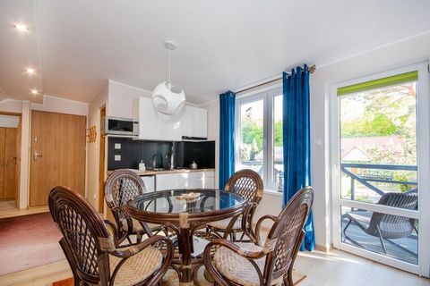 Just a short walk from the beautiful Baltic beach, you will find a wonderful holiday complex with elegant apartments. The resort is intimate - only 4 holiday apartments are available here. The nicely landscaped, fenced area of ​​the center is at the ...