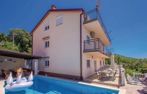  We offer a perfect property in Crikvenica in a beautiful location with an impressive sea view. The building of 335 sq.m. is located in a quiet area above the city and consists of a basement, ground floor with two floors and a garden of 700 m2. In th...