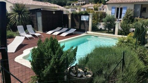 Dpt Aude (11), à vendre proche de LAGRASSE deux maisons de plaine-pied 65m2 environ chacune terrain 1683m2, piscine
