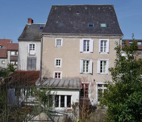 Gorgeous 19th century townhouse in a great location just perfect for commercial guest accommodation (subject to permissions), or equally to use as a large private house. Located in the heart of the popular medieval town of St Yrieix la Perche, a vibr...