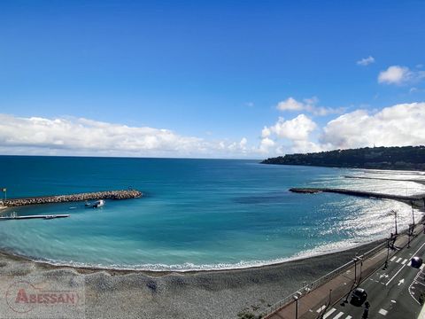 For sale Aples-Martimes.Located in Roquebrune-Cap-Martin (06190) this exceptional duplex occupies the 8th and 9th floors, in a secure residence by the sea. With 4 bedrooms with its own bathroom or shower room. private water, this property offers uneq...