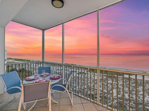 GORGEOUS GULF VIEWS! CORNER UNIT! TURNKEY FURNISHED! IMPECCABLE RENOVATIONS! HURRICANE IMPACT WINDOWS AND DOORS! Welcome to this stunning coastal retreat located on the Island of Venice. Step inside to discover a meticulously renovated 2-bedroom, 2-b...